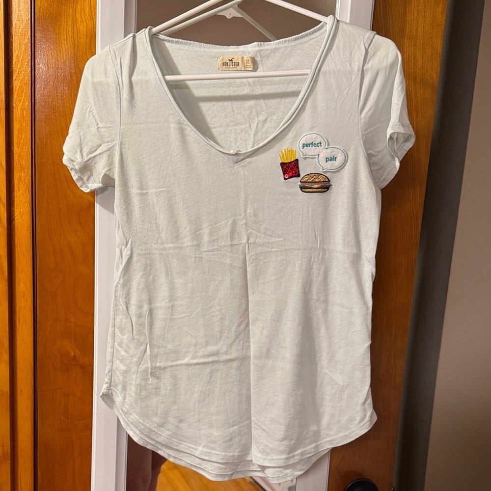 Hollister Perfect Pair Graphic Tee In Light Gray
